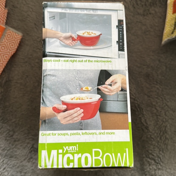 Heat and Eat great for soups stews Ramen and pastas Yum micro bowl set - Picture 3 of 4